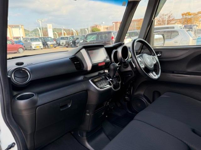 N-BOX GターボSSパッケージ ナビ Bカメラ 両側電動ドア ETC フルセグTV DVD再生 ドアバイザー フルオートエアコン 両側自動ドア イモビライザー スマ-トキ- パワーウインドウ パワステ(35枚目)