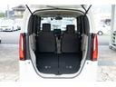 リアシートを倒せば広々荷室の出来上がりです！
