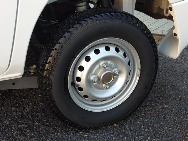 クリッパーＥＶ ４シーター　エマージェンシーブレーキ・プレ空調機能付きキーレス・前席シートヒーター・車線逸脱警報・リアパーキングセンサー・誤発進抑制・前席パワーウインドウ・プライバシーガラス・リアアンダーミラー・急速充電（29枚目）