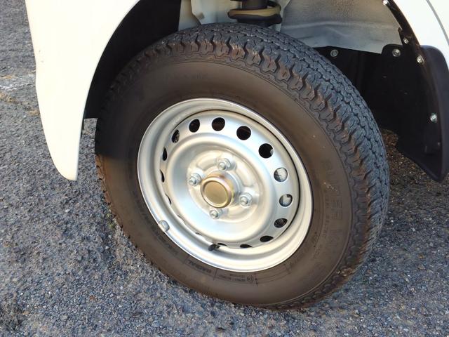 クリッパーＥＶ ２シーター　エマージェンシーブレーキ・プレ空調機能付きキーレス・１００Ｖコンセント・前席シートヒーター・車線逸脱警報・リアパーキングセンサー・誤発進抑制・前席パワーウインドウ・プライバシーガラス・急速充電（12枚目）