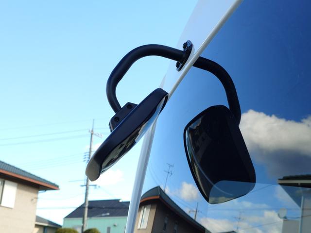 クリッパーＥＶ ２シーター　エマージェンシーブレーキ・プレ空調機能付きキーレス・１００Ｖコンセント・前席シートヒーター・車線逸脱警報・リアパーキングセンサー・誤発進抑制・前席パワーウインドウ・プライバシーガラス・急速充電（16枚目）