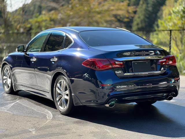 フーガ 　３７０ＧＴ　レザーシート　エアシート　パノラマビューモニター　ナビ　ＴＶ　ＥＴＣ　スマートキー　クルーズコントロール（7枚目）