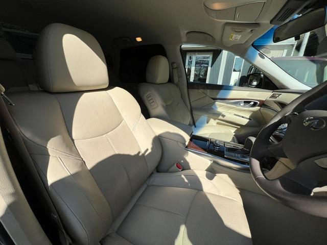 フーガ 　３７０ＧＴ　レザーシート　エアシート　パノラマビューモニター　ナビ　ＴＶ　ＥＴＣ　スマートキー　クルーズコントロール（12枚目）