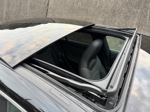 ＣＬＡクラス シューティングブレーク ＣＬＡ２００ｄ　シューティングブレーク　ＡＭＧライン　パノラミックスライディングルーフ　レザーエクスクルーシブパッケージ　　ナビゲーションパッケージ　アドバンスパッケージ　３６０度カメラ　ヘッドアップディスプレイ　１０スピーカー　アルミインパネ（9枚目）