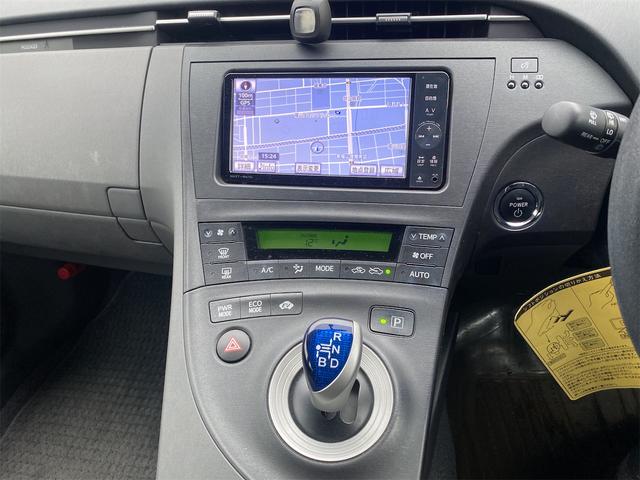 プリウス S ナビ TV Bluetooth接続 バックカメラ スマートキー プッシュスタート ディスチャージライト フォグランプ オートエアコン 格納ミラー オートライト ETC 衝突安全ボディー盗難防止システム(12枚目)