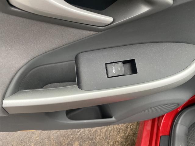 プリウス S ナビ TV Bluetooth接続 バックカメラ スマートキー プッシュスタート ディスチャージライト フォグランプ オートエアコン 格納ミラー オートライト ETC 衝突安全ボディー盗難防止システム(22枚目)