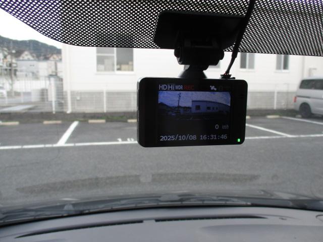 ドライブレコーダー付きで安心です