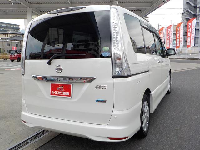 セレナ ハイウェイスター　Ｓ－ハイブリッド　Ｖセレクション　８人乗り　新品前後ドライブレコーダー　鏡面研磨コーティング　全周囲カメラ　ナビ　フルセグＴＶ　後席モニター　クリアランスソナー　ＥＴＣ　両側電動スライドドア　オートライト　後席モニター　３列シート（16枚目）