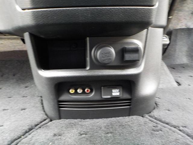 セレナ ハイウェイスター　Ｓ－ハイブリッド　Ｖセレクション　８人乗り　新品前後ドライブレコーダー　鏡面研磨コーティング　全周囲カメラ　ナビ　フルセグＴＶ　後席モニター　クリアランスソナー　ＥＴＣ　両側電動スライドドア　オートライト　後席モニター　３列シート（41枚目）