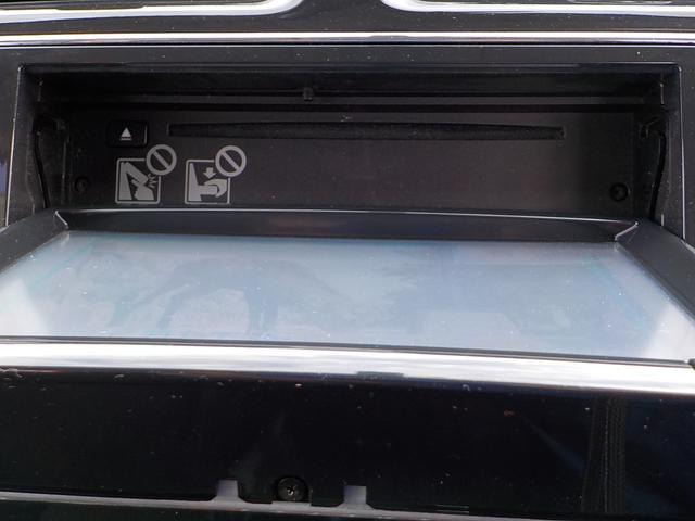 セレナ ハイウェイスター　Ｓ－ハイブリッド　Ｖセレクション　８人乗り　新品前後ドライブレコーダー　鏡面研磨コーティング　全周囲カメラ　ナビ　フルセグＴＶ　後席モニター　クリアランスソナー　ＥＴＣ　両側電動スライドドア　オートライト　後席モニター　３列シート（42枚目）