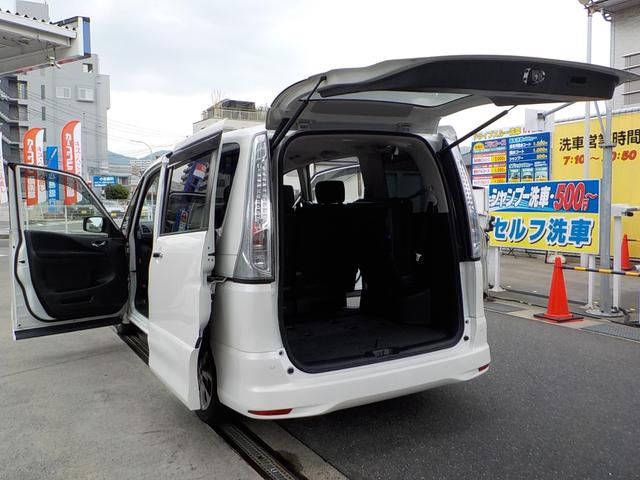 セレナ ハイウェイスター　Ｓ－ハイブリッド　Ｖセレクション　８人乗り　新品前後ドライブレコーダー　鏡面研磨コーティング　全周囲カメラ　ナビ　フルセグＴＶ　後席モニター　クリアランスソナー　ＥＴＣ　両側電動スライドドア　オートライト　後席モニター　３列シート（45枚目）