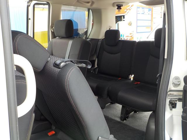 セレナ ハイウェイスター　Ｓ－ハイブリッド　Ｖセレクション　８人乗り　新品前後ドライブレコーダー　鏡面研磨コーティング　全周囲カメラ　ナビ　フルセグＴＶ　後席モニター　クリアランスソナー　ＥＴＣ　両側電動スライドドア　オートライト　後席モニター　３列シート（48枚目）