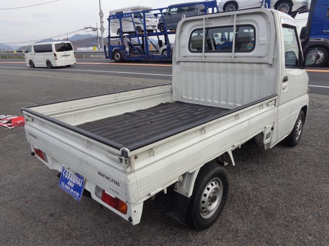 ミニキャブトラック 　屋根付車庫保管車　走行７万キロ台　エアコンはありません（8枚目）