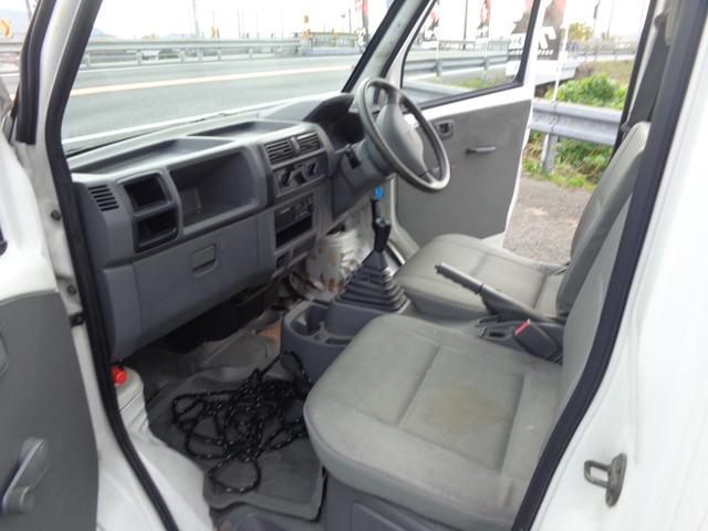 ミニキャブトラック 　屋根付車庫保管車　走行７万キロ台　エアコンはありません（10枚目）