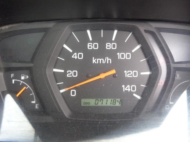 ミニキャブトラック 　屋根付車庫保管車　走行７万キロ台　エアコンはありません（18枚目）