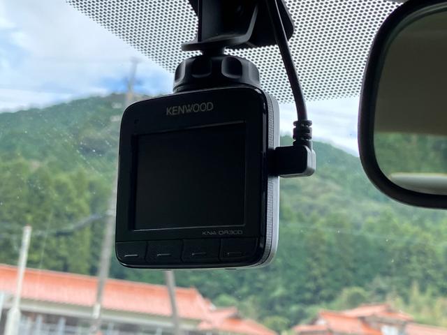スカイライン ３５０ＧＴ　ハイブリッド　タイプＰ　ドラレコ　ナビ　地デジ　Ｂｌｕｅｔｏｏｔｈ　アラウンドビューモニター　衝突軽減ブレーキ　ＬＥＤ　デイライト　車高調　アルミ　シートヒーター　革シート　クルーズコントロール　ＥＴＣ（15枚目）