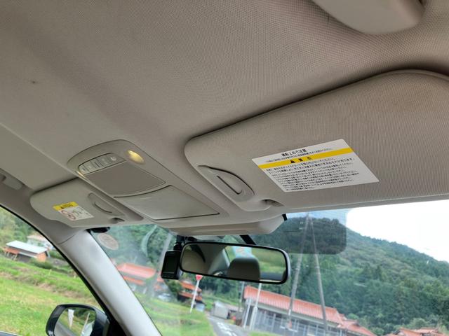スカイライン ３５０ＧＴ　ハイブリッド　タイプＰ　ドラレコ　ナビ　地デジ　Ｂｌｕｅｔｏｏｔｈ　アラウンドビューモニター　衝突軽減ブレーキ　ＬＥＤ　デイライト　車高調　アルミ　シートヒーター　革シート　クルーズコントロール　ＥＴＣ（16枚目）