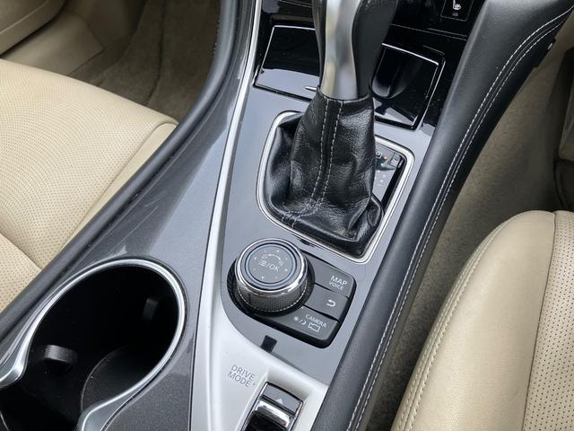 スカイライン ３５０ＧＴ　ハイブリッド　タイプＰ　ドラレコ　ナビ　地デジ　Ｂｌｕｅｔｏｏｔｈ　アラウンドビューモニター　衝突軽減ブレーキ　ＬＥＤ　デイライト　車高調　アルミ　シートヒーター　革シート　クルーズコントロール　ＥＴＣ（21枚目）