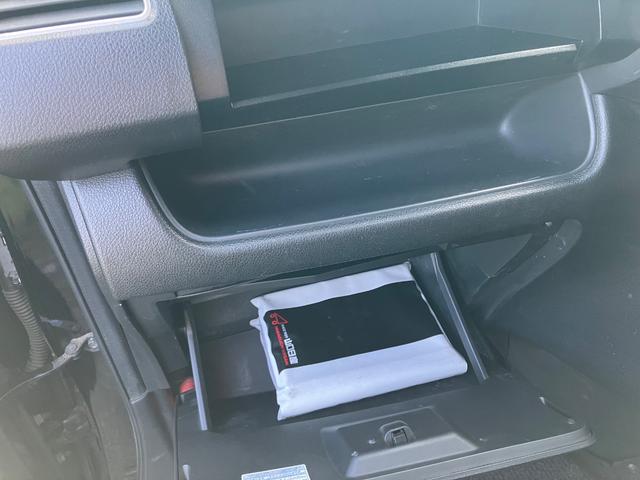 セレナ ハイウェイスター　Ｓ－ハイブリッド　左側電動　ナビ　Ｂカメラ　地デジフルセグ　Ｂｌｕｅｔｏｏｔｈ　ＥＴＣ　８人乗りクルーズコントロール（17枚目）