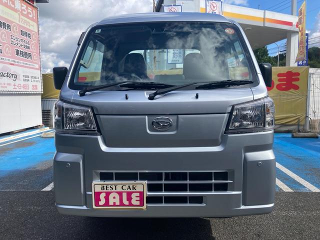 ハイゼットトラック ジャンボ　登録届出済未使用車　マット　バイザー　ＥＴＣ　ゲートプロダクター　中古ナビ　パートタイム４ＷＤ　衝突軽減ブレーキオーバーヘッドコンソール　鉄キー　スペアキー　取扱説明書　メンテナンスノート　新車保証（2枚目）