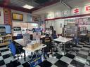 ジャンボ　登録届出済未使用車　マット　バイザー　ＥＴＣ　ゲートプロダクター　中古ナビ　パートタイム４ＷＤ　衝突軽減ブレーキオーバーヘッドコンソール　鉄キー　スペアキー　取扱説明書　メンテナンスノート　新車保証（61枚目）