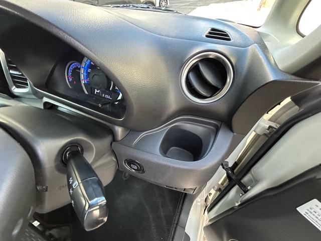 スペーシアカスタム ＴＳ　修復歴なし　プッシュスタート　ＣＶＴ　オートエアコン　ＥＴＣ　社外ナビ　Ｂｌｕｅｔｏｏｔｈ）バックカメラ　フォグライト　オートライト　ターボ　両側パワースライドドア　純正アルミホイール　スペアキー（23枚目）