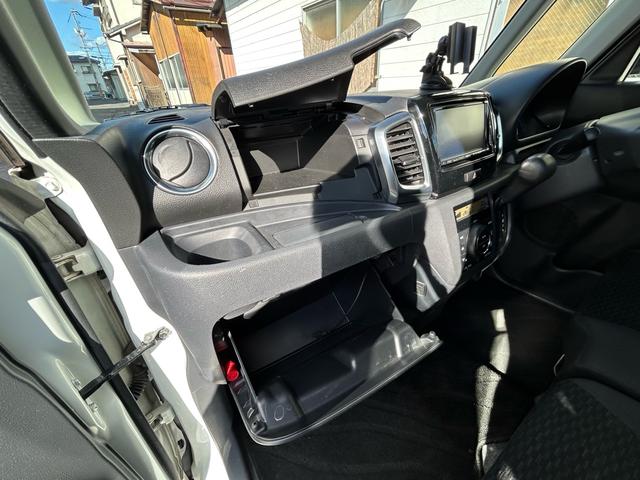 スペーシアカスタム ＴＳ　修復歴なし　プッシュスタート　ＣＶＴ　オートエアコン　ＥＴＣ　社外ナビ　Ｂｌｕｅｔｏｏｔｈ）バックカメラ　フォグライト　オートライト　ターボ　両側パワースライドドア　純正アルミホイール　スペアキー（31枚目）