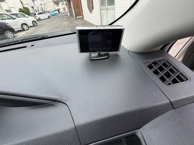 アクア S フルエアロ デイライト 3画面デジタルインナーミラー ドラレコ 社外テール 後部座席モニター バックカメラ ナビ TV オートライト スマートキー 社外アルミホール 電動格納ミラー シートヒーター(29枚目)