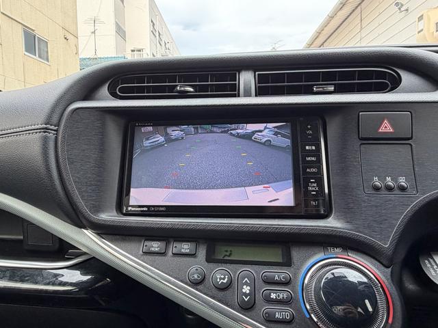 アクア S フルエアロ デイライト 3画面デジタルインナーミラー ドラレコ 社外テール 後部座席モニター バックカメラ ナビ TV オートライト スマートキー 社外アルミホール 電動格納ミラー シートヒーター(36枚目)