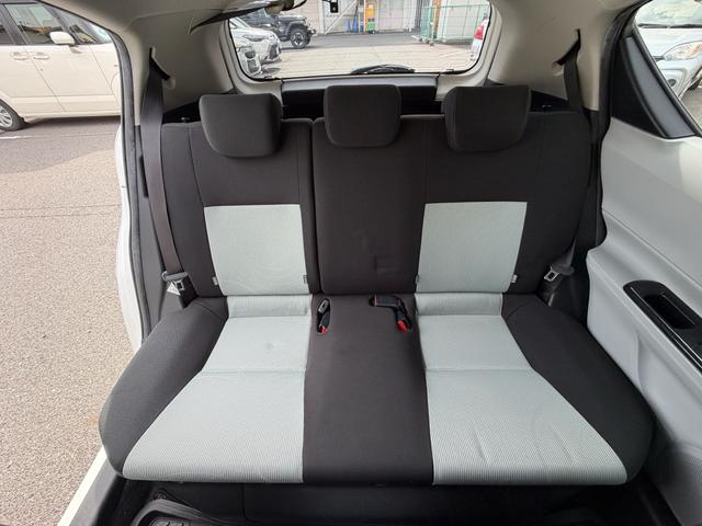 アクア S フルエアロ デイライト 3画面デジタルインナーミラー ドラレコ 社外テール 後部座席モニター バックカメラ ナビ TV オートライト スマートキー 社外アルミホール 電動格納ミラー シートヒーター(57枚目)