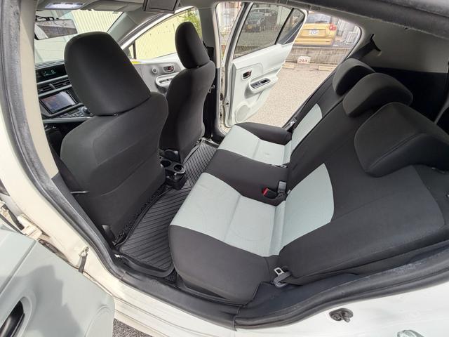 アクア S フルエアロ デイライト 3画面デジタルインナーミラー ドラレコ 社外テール 後部座席モニター バックカメラ ナビ TV オートライト スマートキー 社外アルミホール 電動格納ミラー シートヒーター(63枚目)