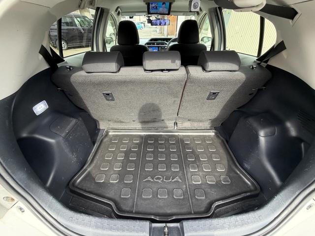 アクア S フルエアロ デイライト 3画面デジタルインナーミラー ドラレコ 社外テール 後部座席モニター バックカメラ ナビ TV オートライト スマートキー 社外アルミホール 電動格納ミラー シートヒーター(65枚目)