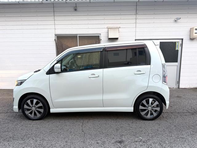 ワゴンＲスティングレー リミテッドＩＩ　プッシュスタート　Ｂｌｕｅｔｏｏｔｈナビ　ＥＴＣ　ドライブレコーダー　インナーブラックヘッドライト　スマートキー　ベンチシート　フルフラットシート　シートヒーター　車内イルミ　フォグランプ（10枚目）