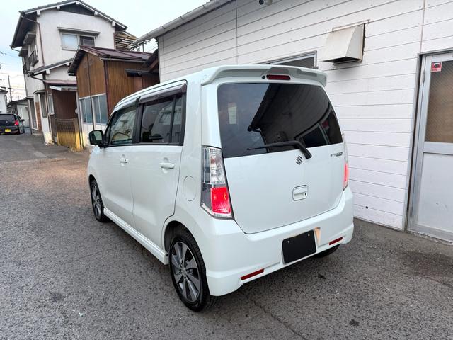 ワゴンＲスティングレー リミテッドＩＩ　プッシュスタート　Ｂｌｕｅｔｏｏｔｈナビ　ＥＴＣ　ドライブレコーダー　インナーブラックヘッドライト　スマートキー　ベンチシート　フルフラットシート　シートヒーター　車内イルミ　フォグランプ（11枚目）