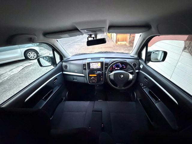 ワゴンＲスティングレー リミテッドＩＩ　プッシュスタート　Ｂｌｕｅｔｏｏｔｈナビ　ＥＴＣ　ドライブレコーダー　インナーブラックヘッドライト　スマートキー　ベンチシート　フルフラットシート　シートヒーター　車内イルミ　フォグランプ（21枚目）