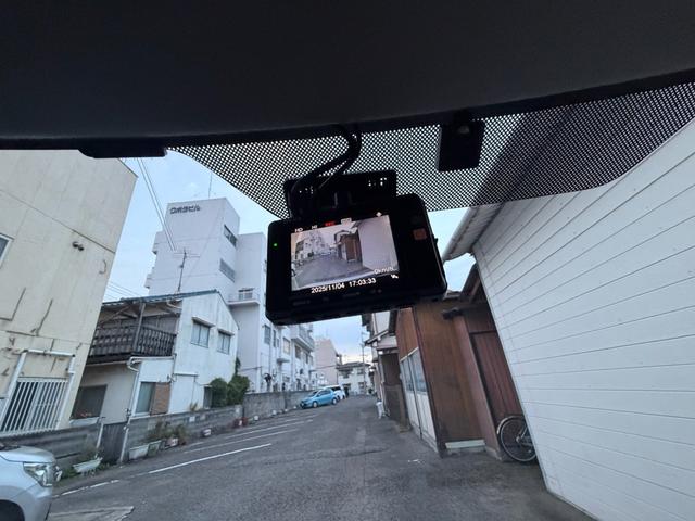 ワゴンＲスティングレー リミテッドＩＩ　プッシュスタート　Ｂｌｕｅｔｏｏｔｈナビ　ＥＴＣ　ドライブレコーダー　インナーブラックヘッドライト　スマートキー　ベンチシート　フルフラットシート　シートヒーター　車内イルミ　フォグランプ（27枚目）