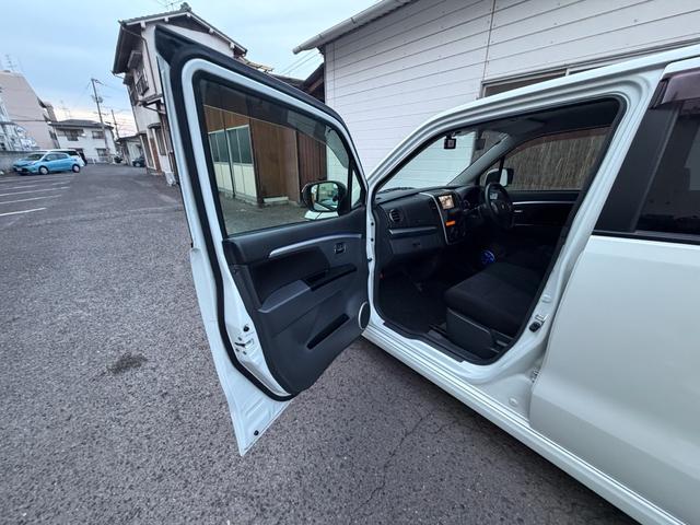 ワゴンＲスティングレー リミテッドＩＩ　プッシュスタート　Ｂｌｕｅｔｏｏｔｈナビ　ＥＴＣ　ドライブレコーダー　インナーブラックヘッドライト　スマートキー　ベンチシート　フルフラットシート　シートヒーター　車内イルミ　フォグランプ（31枚目）