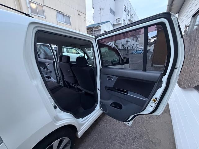 ワゴンＲスティングレー リミテッドＩＩ　プッシュスタート　Ｂｌｕｅｔｏｏｔｈナビ　ＥＴＣ　ドライブレコーダー　インナーブラックヘッドライト　スマートキー　ベンチシート　フルフラットシート　シートヒーター　車内イルミ　フォグランプ（42枚目）