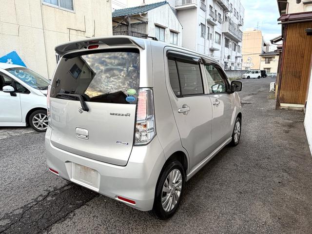 ワゴンＲ ＦＺ　Ｓ－エネチャージ／社外８インチナビＢｌｕｅｔｏｏｔｈ／フルセグＴＶ／後席フリップダウン／フロントイルミ／アイドリングストップ／衝突軽減ブレーキ／横滑り防止／シートヒーター／キーレス／フラット／禁煙車／（13枚目）
