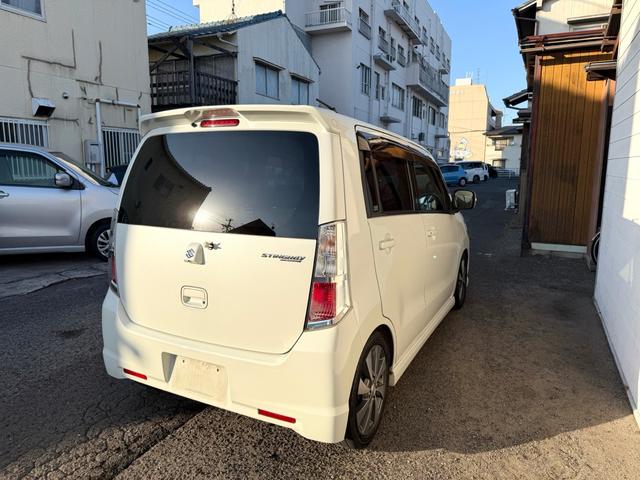 査定や現車確認、試乗だけでも大歓迎です！！もちろん、出張査定無料！買取のみも可能なのでお気軽にお電話ご予約下さい。無料通話００７８−６０４１−９７７９までお電話下さい！！