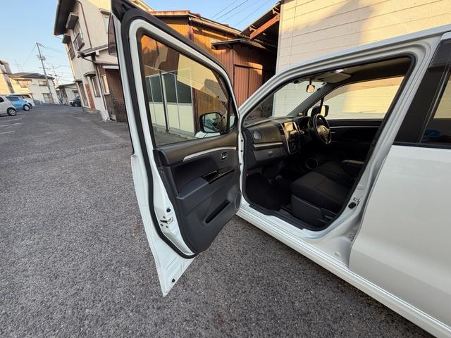 助手席部分も広々としておりますので、快適にお過ごし頂けます！是非一度試乗しにお越しください！！