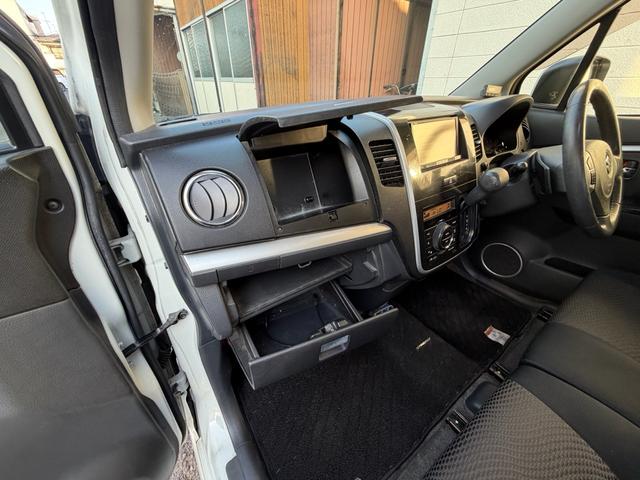 上下に収納がございます！