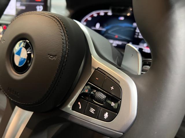xDrive 20d Mスポーツ 1オーナー・オプション19AW・レーザーライト・ブラックレザー・シートヒーター・ワイヤレスチャージ・電動トランク・パドルシフト・純正ナビ・ライブコックピット・純正ナビ(23枚目)