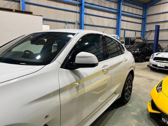 xDrive 20d Mスポーツ 1オーナー・オプション19AW・レーザーライト・ブラックレザー・シートヒーター・ワイヤレスチャージ・電動トランク・パドルシフト・純正ナビ・ライブコックピット・純正ナビ(52枚目)