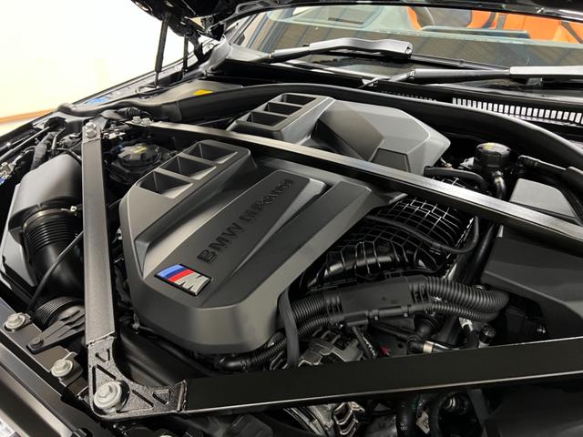 M4カブリオレ コンペティション M xDrive 直6ツインターボ 4WD ワンオーナー 正規ディーラー車 6Podキャリパー(ブレンボOEM)右ハンドル 四本出マフラー 取説保証書有 コーティング済(31枚目)