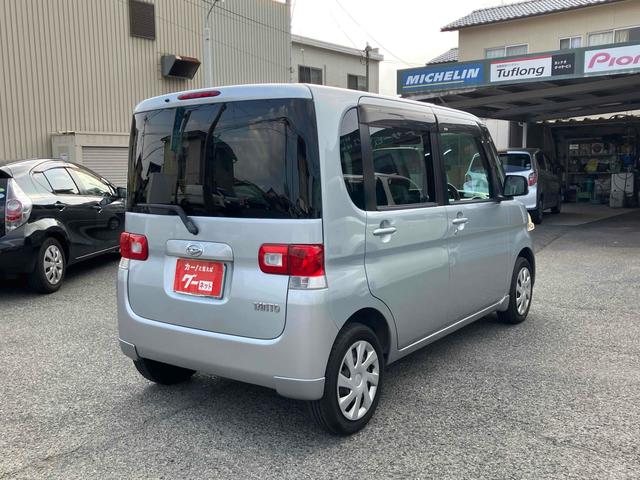 タント Ｘ　電動スライドドア　スマートキー　電動格納ミラー　ベンチシート　ＣＶＴ　盗難防止システム　ＡＢＳ　ＣＤ　衝突安全ボディ　エアコン　パワーステアリング　パワーウィンドウ（2枚目）