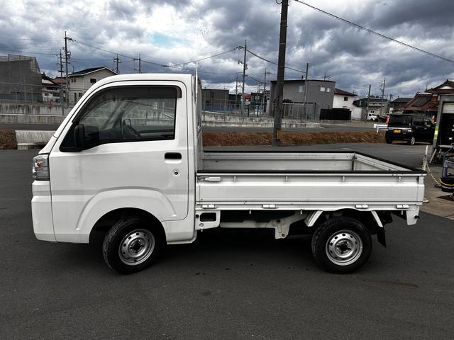 ピクシストラック スタンダード　４ＷＤ　５速ミッション　３方開　純正オーディオ　エアコン　レベライザー（4枚目）