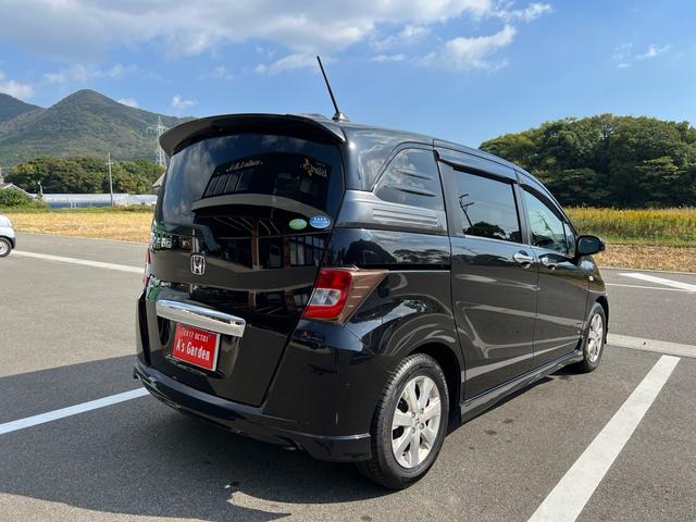 フリードスパイク G エアロ(5枚目)