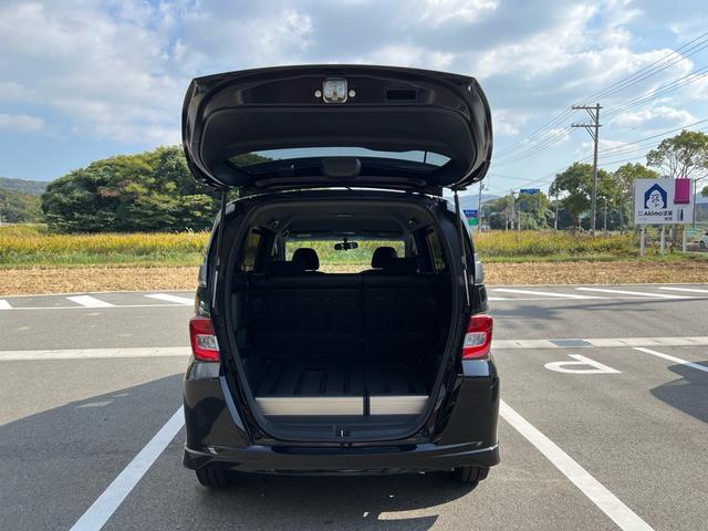 フリードスパイク G エアロ(9枚目)