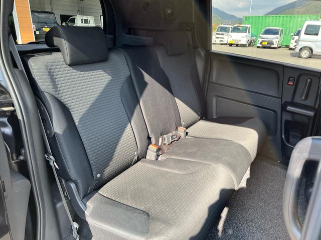 フリードスパイク G エアロ(16枚目)